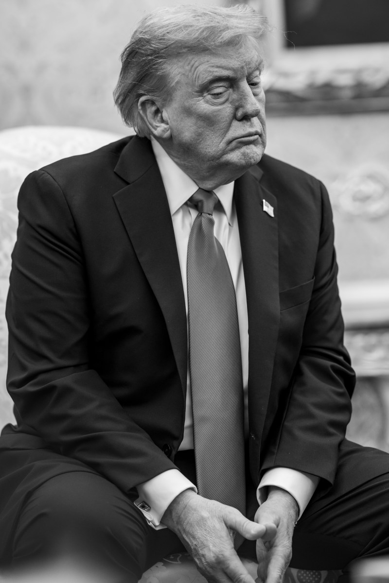 President Donald Trump participates in a bilateral meeting with President Volodymyr Zelenskyy of Ukraine, Monday, August 18, 2025, in the Oval Office. (Official White House Photo by Daniel Torok)