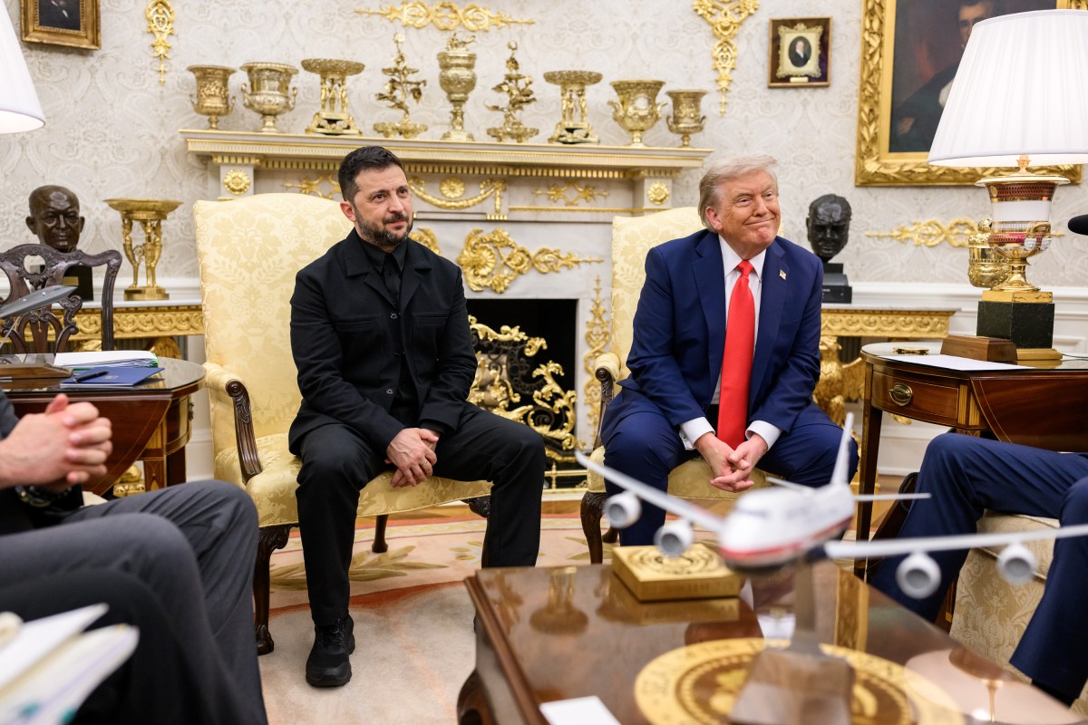 President Donald Trump participates in a bilateral meeting with President Volodymyr Zelenskyy of Ukraine, Monday, August 18, 2025, in the Oval Office. (Official White House Photo by Daniel Torok)