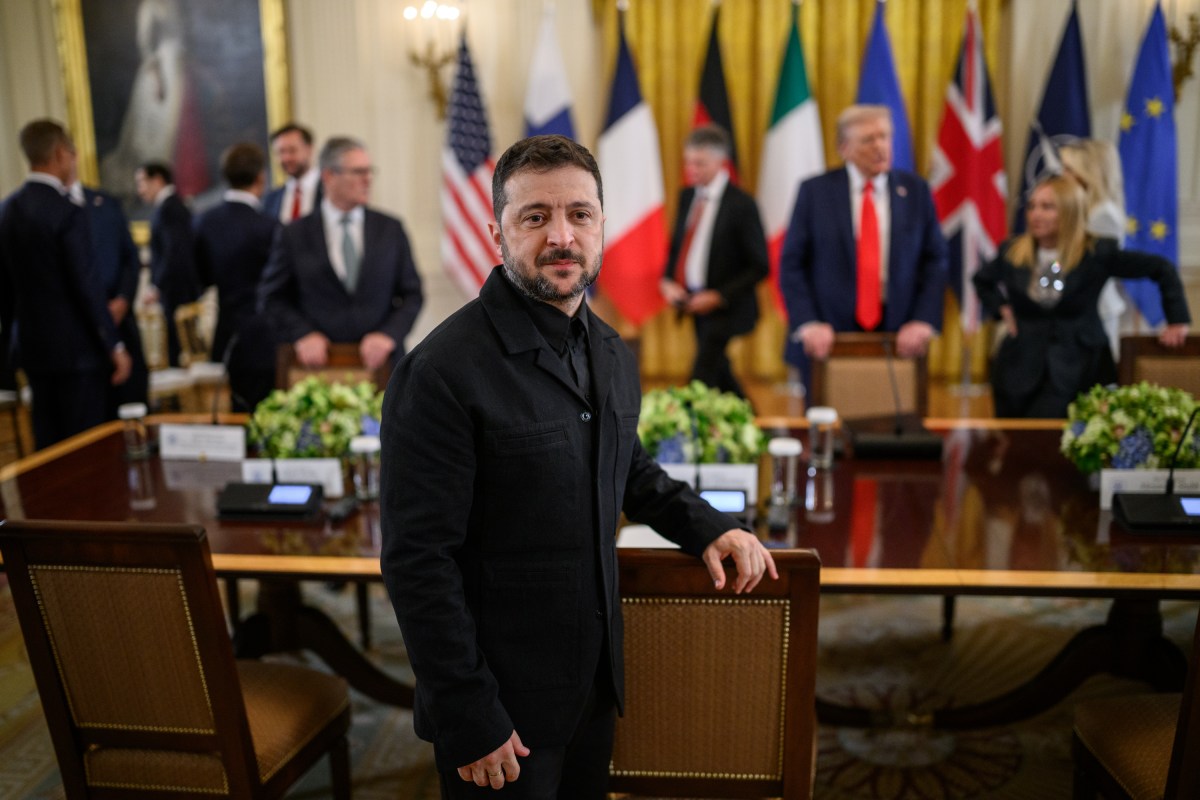 President Donald Trump hosts a multilateral meeting with President Volodymyr Zelenskyy of Ukraine and European leaders, Monday, August 18, 2025, in the East Room of the White House. (Official White House Photo by Daniel Torok)