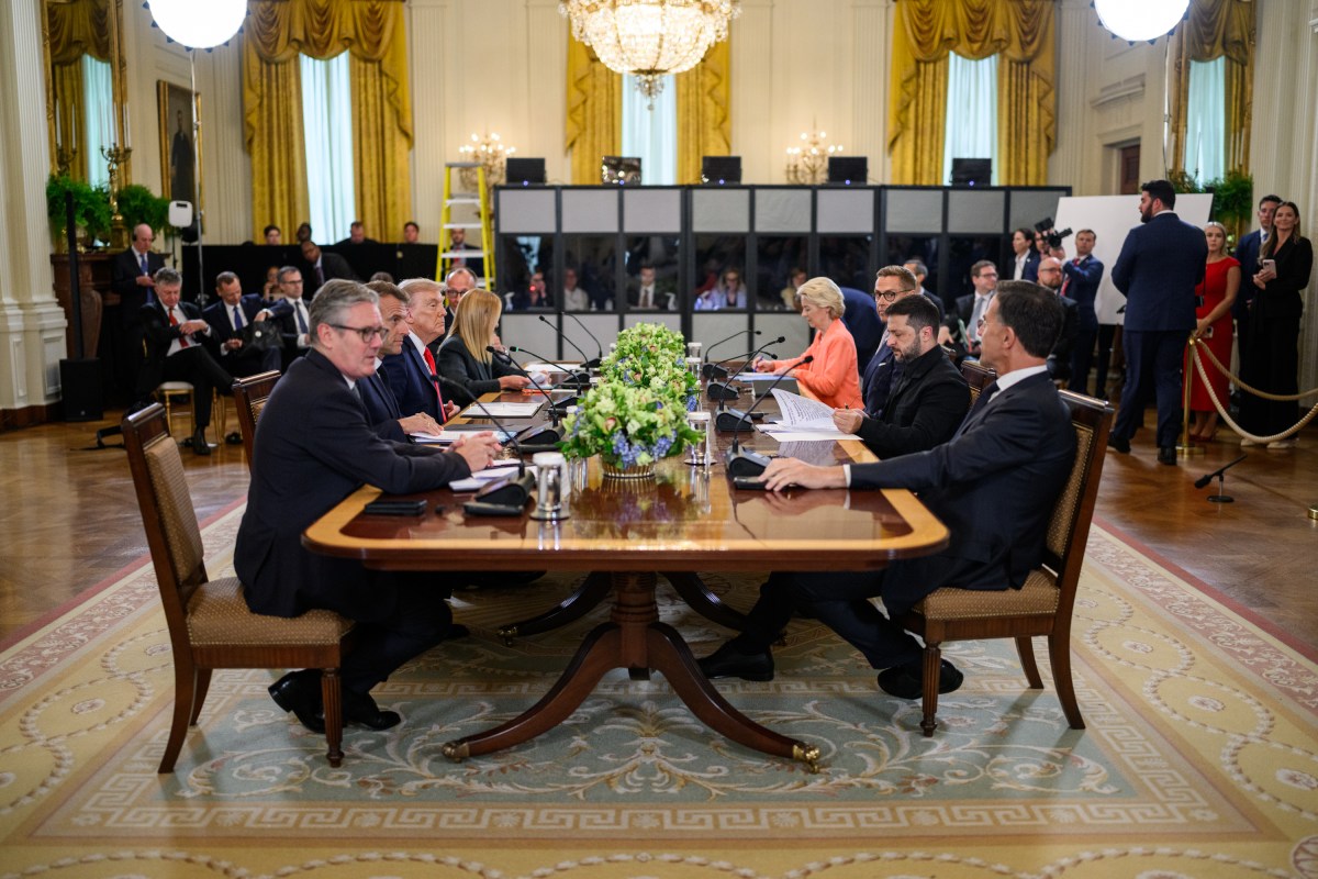 President Donald Trump hosts a multilateral meeting with President Volodymyr Zelenskyy of Ukraine and European leaders, Monday, August 18, 2025, in the East Room of the White House. (Official White House Photo by Daniel Torok)