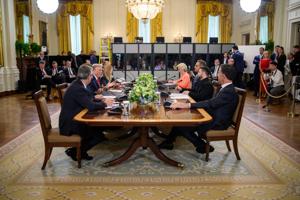 President Donald Trump hosts a multilateral meeting with President Volodymyr Zelenskyy of Ukraine and European leaders, Monday, August 18, 2025, in the East Room of the White House. (Official White House Photo by Daniel Torok)