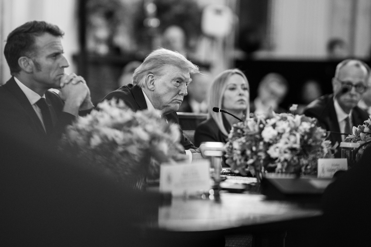 President Donald Trump hosts a multilateral meeting with President Volodymyr Zelenskyy of Ukraine and European leaders, Monday, August 18, 2025, in the East Room of the White House. (Official White House Photo by Daniel Torok)