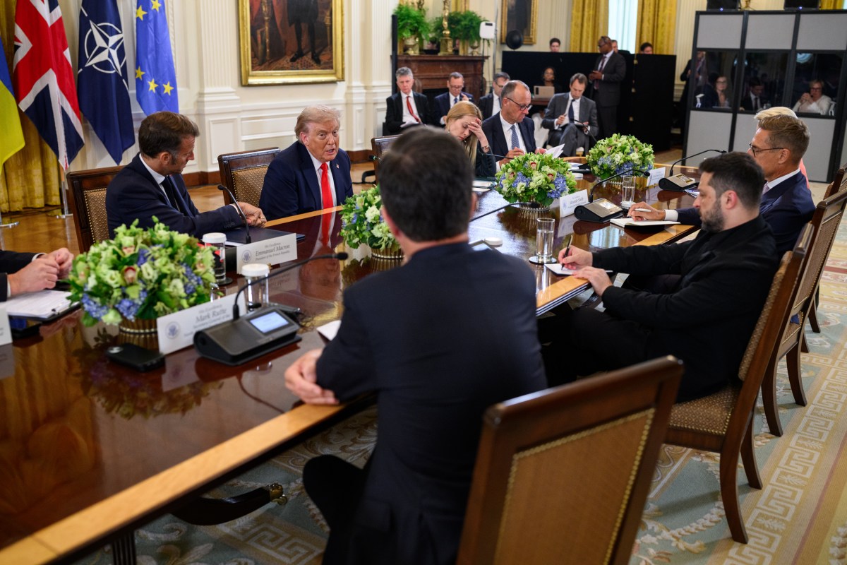 President Donald Trump hosts a multilateral meeting with President Volodymyr Zelenskyy of Ukraine and European leaders, Monday, August 18, 2025, in the East Room of the White House. (Official White House Photo by Daniel Torok)