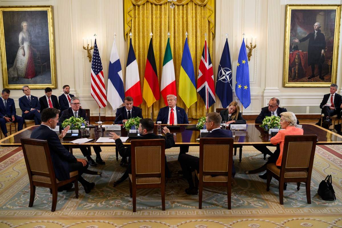 President Donald Trump hosts a multilateral meeting with President Volodymyr Zelenskyy of Ukraine and European leaders, Monday, August 18, 2025, in the East Room of the White House. (Official White House Photo by Daniel Torok)