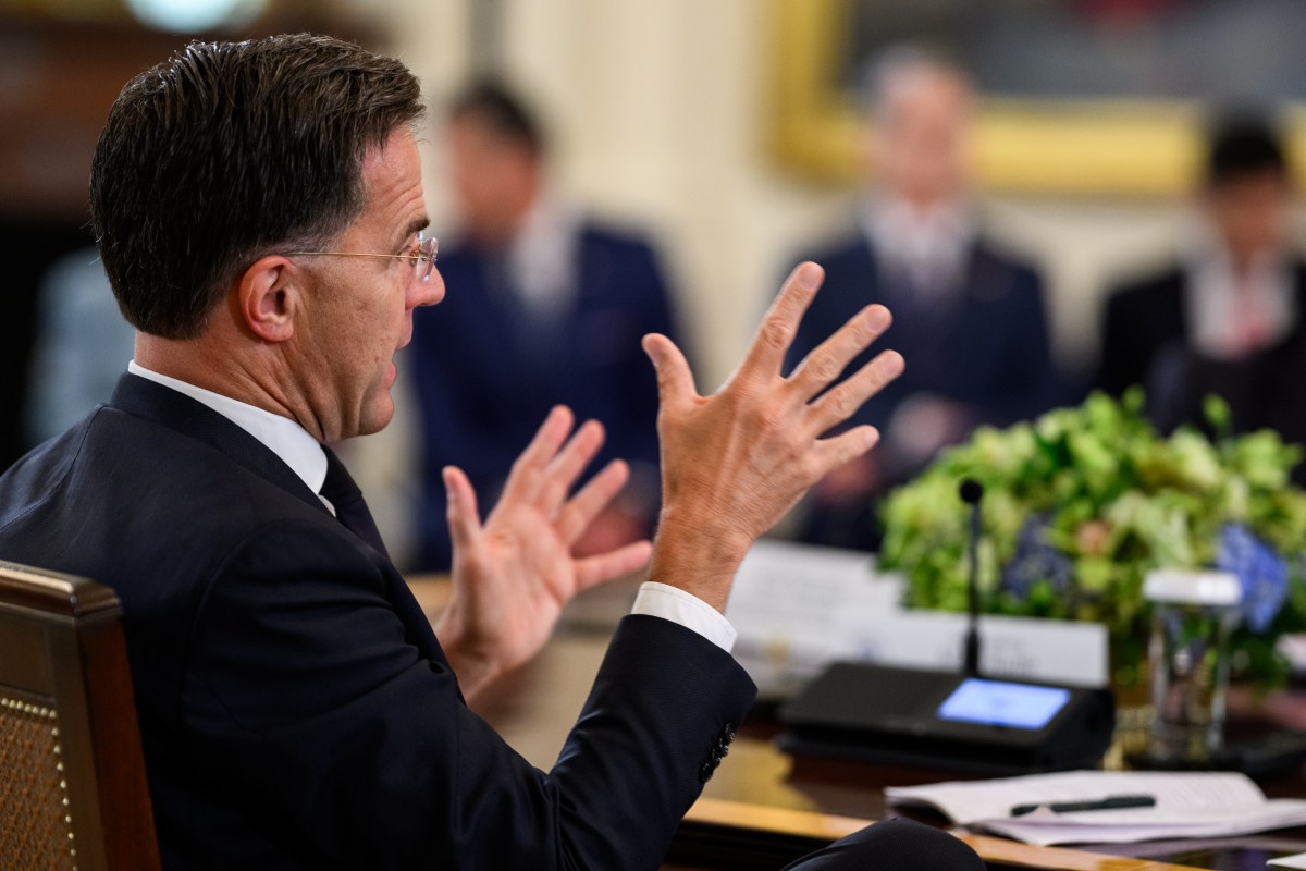 President Donald Trump hosts a multilateral meeting with President Volodymyr Zelenskyy of Ukraine and European leaders, Monday, August 18, 2025, in the East Room of the White House. (Official White House Photo by Daniel Torok)