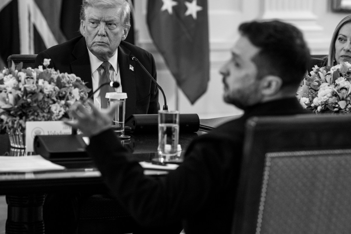 President Donald Trump hosts a multilateral meeting with President Volodymyr Zelenskyy of Ukraine and European leaders, Monday, August 18, 2025, in the East Room of the White House. (Official White House Photo by Daniel Torok)