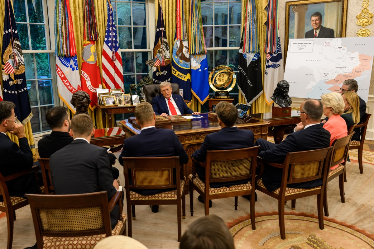 President Donald Trump meets with NATO Secretary General Mark Rutte, Ukrainian President Volodymyr Zelenskyy, Finnish President Alexander Stubb, French President Emmanuel Macron, German Chancellor Friedrich Merz,European Commission President Ursula von der Leyen, Italian Prime Minister Giorgia Meloni, and U.K. Prime Minister Keir Starmer after his call with Russian President Vladimir Putin, Monday, August 18, 2025, in the Oval Office. (Official White House Photo by Daniel Torok)