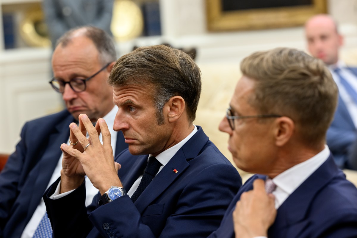 German Chancellor Friedrich Merz, French President Emmanuel Macron, and Finnish President Alexander Stubb meet with President Donald Trump after his call with Russian President Vladimir Putin, Monday, August 18, 2025, in the Oval Office. (Official White House Photo by Daniel Torok)