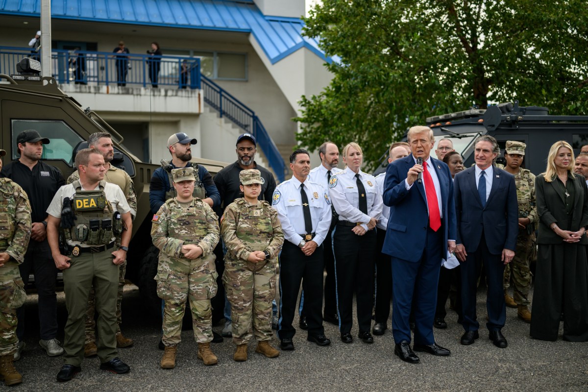 President Donald Trump delivers remarks to law enforcement and members of the National Guard at the U.S. Park Police Anacostia Operations Facility, Thursday, August 21, 2025, in Washington, D.C. (Official White House Photo by Daniel Torok)