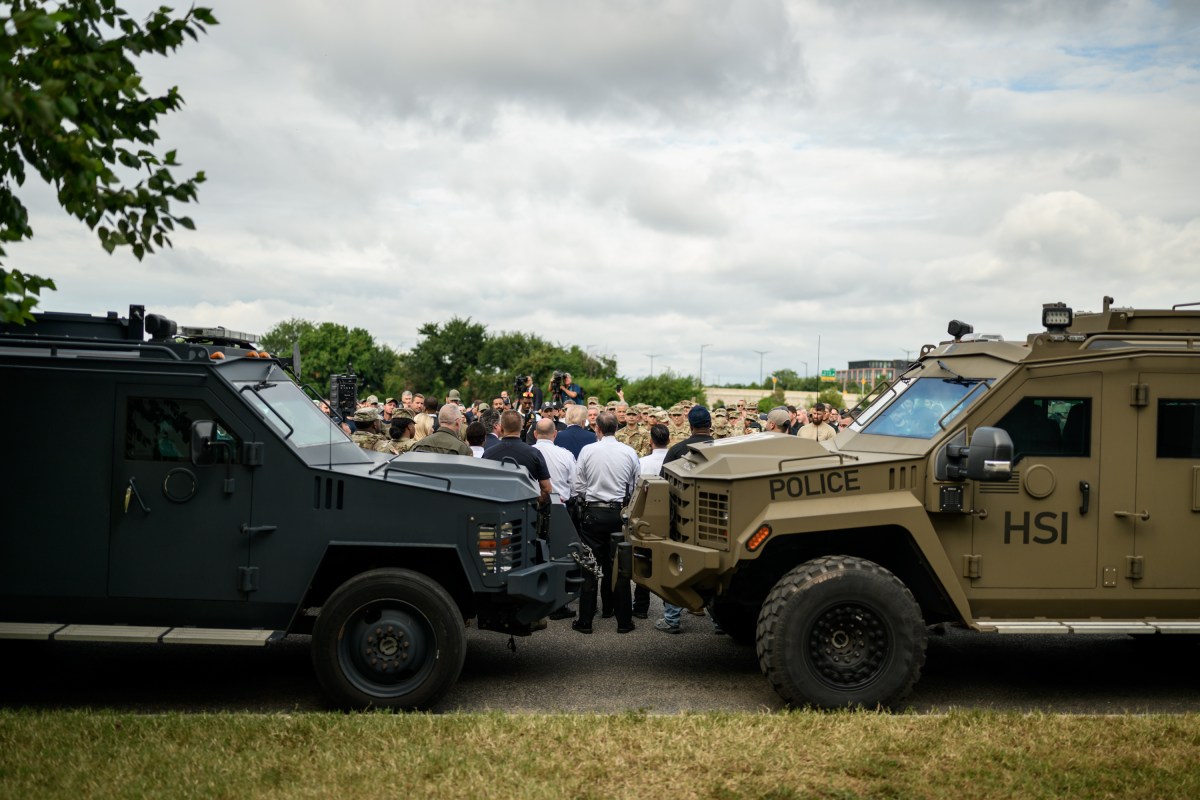 President Donald Trump delivers remarks to law enforcement and members of the National Guard at the U.S. Park Police Anacostia Operations Facility, Thursday, August 21, 2025, in Washington, D.C. (Official White House Photo by Daniel Torok)