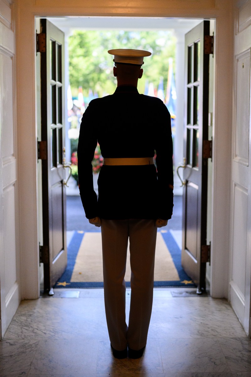 , Monday, August 25, 2025, in the Oval Office at the White House. (Official White House Photo by Daniel Torok)
