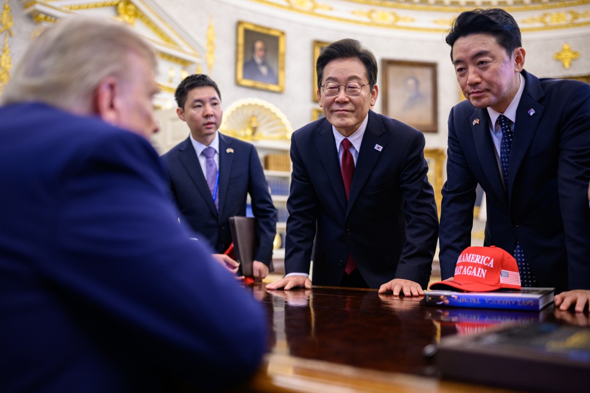 President Donald J. Trump visits with President Lee Jae-myung of the Republic of Korea, Monday, August 25, 2025, in the Oval Office. (Official White House Photo by Daniel Torok)