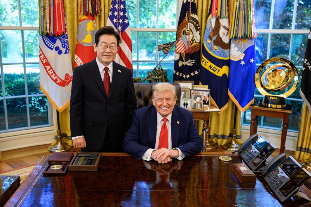 President Donald J. Trump visits with President Lee Jae-myung of the Republic of Korea, Monday, August 25, 2025, in the Oval Office. (Official White House Photo by Daniel Torok)