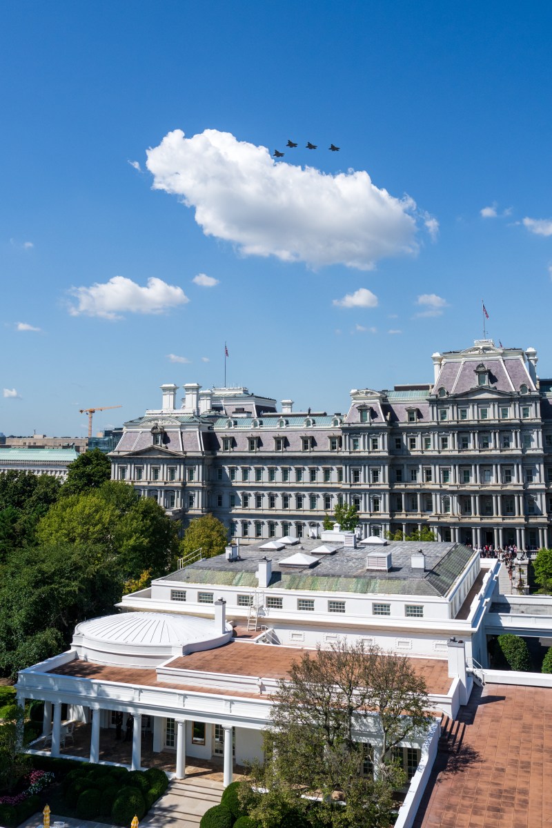 F-35 and F-16 fighter jets perform a flyover at the White House in honor of the visit of President Karol Nawrocki of the Republic of Poland, Wednesday, September 3, 2025. A single F-16 jet flew above in a “missing man” formation as a tribute to a Polish Air Force officer who died during a training exercise the previous week. (Official White House photo by Cody Hendrix)