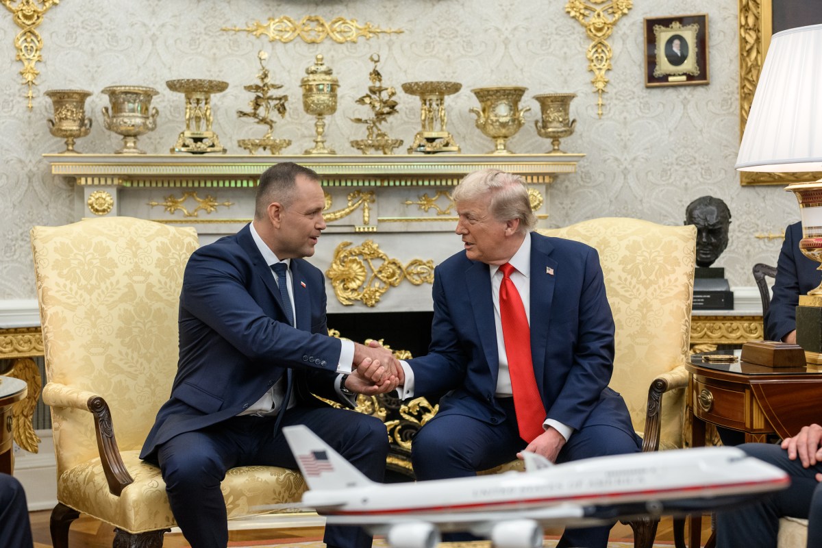 President Donald Trump hosts a bilateral meeting with Polish President Karol Nawrocki, Wednesday, September 3, 2025, in the Oval Office. (Official White House Photo by Joyce N. Boghosian)