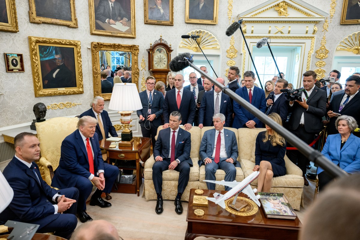 President Donald Trump hosts a bilateral meeting with Polish President Karol Nawrocki, Wednesday, September 3, 2025, in the Oval Office. (Official White House Photo by Joyce N. Boghosian)