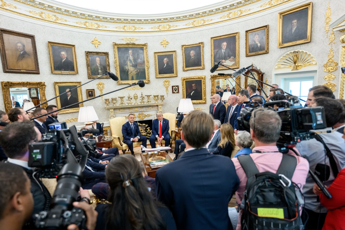 President Donald Trump hosts a bilateral meeting with Polish President Karol Nawrocki, Wednesday, September 3, 2025, in the Oval Office. (Official White House Photo by Joyce N. Boghosian)