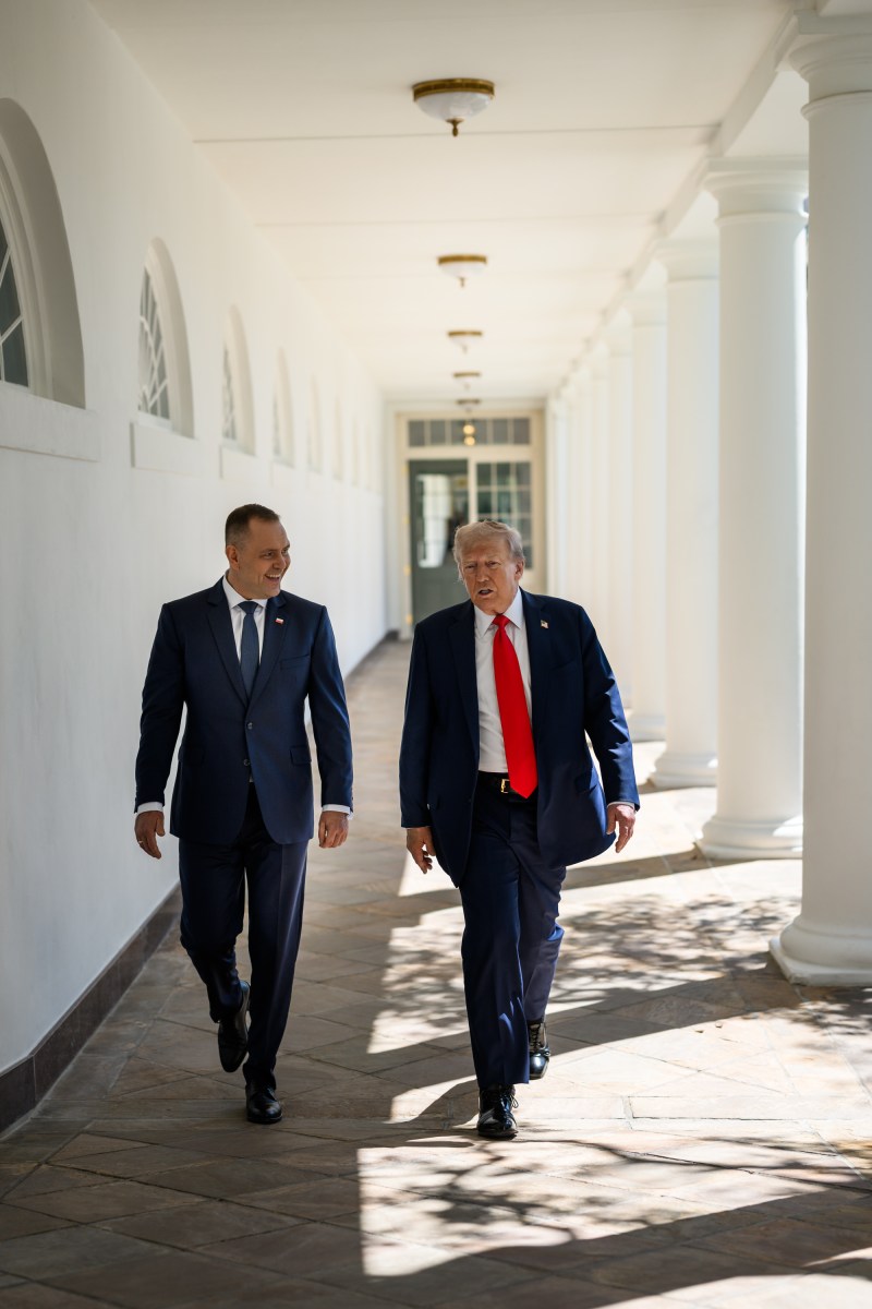 President Donald Trump and Polish President Karol Nawrocki walk along the West Colonnade to the Oval Office for a bilateral meeting, Wednesday, September 3, 2025. (Official White House Photo by Molly Riley)