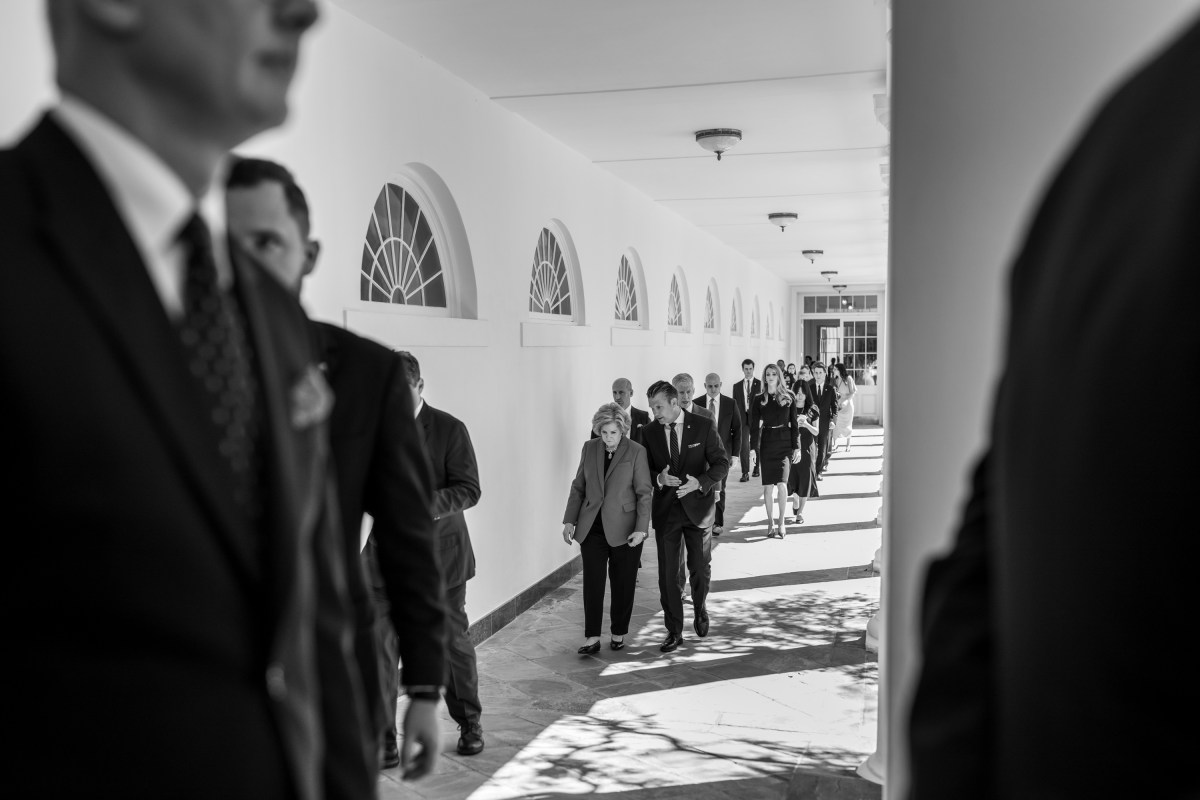 Members of the Polish delegation and White House officials walk along the West Colonnade to the Oval Office before a bilateral meeting between President Donald Trump and Polish President Karol Nawrocki, Wednesday, September 3, 2025. (Official White House Photo by Molly Riley)