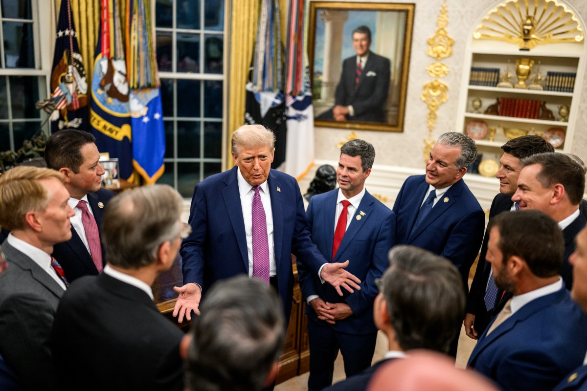 President Donald Trump hosts a dinner in the newly renovated White House Rose Garden, Friday, September 5, 2025. (Official White House Photo by Daniel Torok)