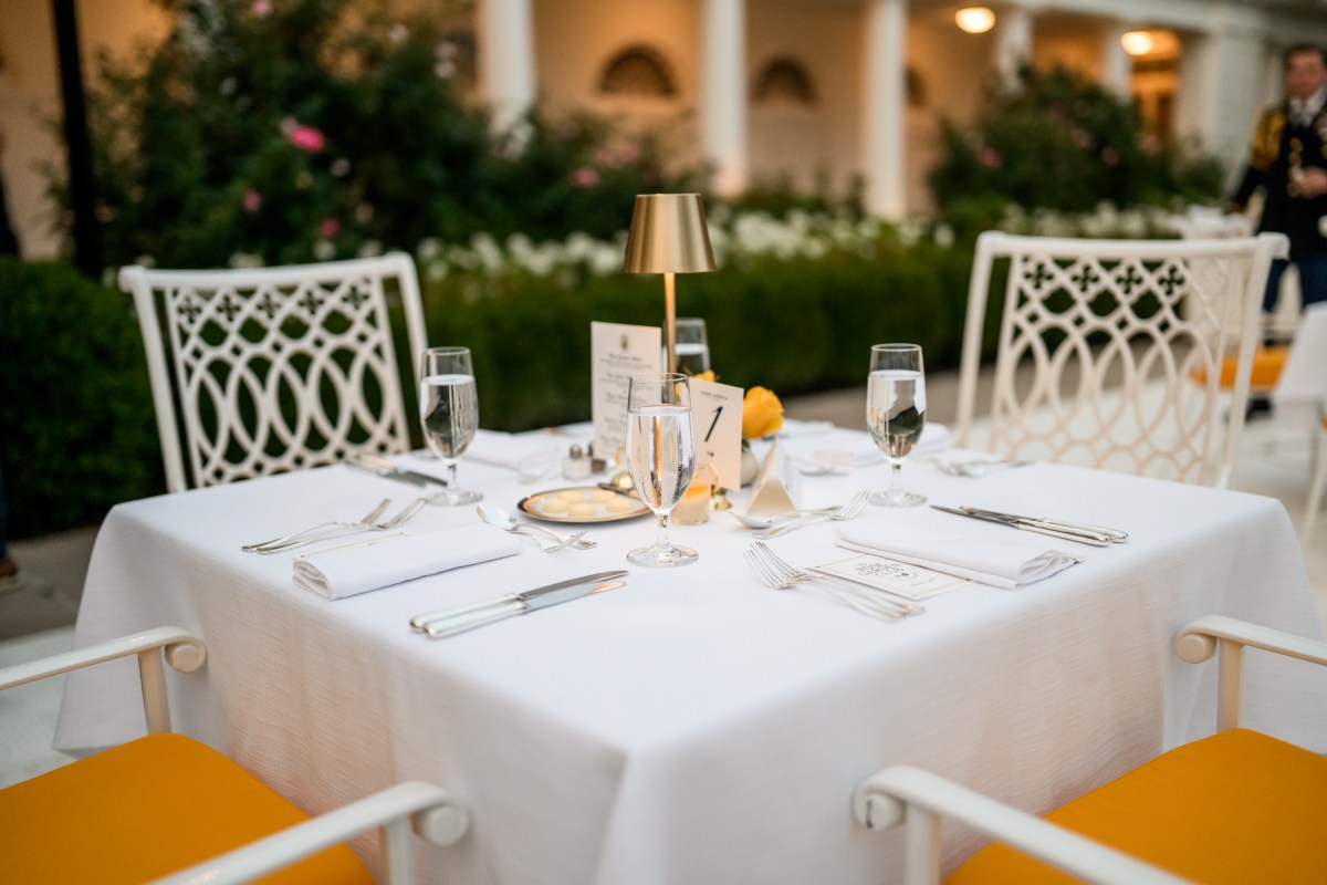 President Donald Trump hosts a dinner in the newly renovated White House Rose Garden, Friday, September 5, 2025. (Official White House Photo by Daniel Torok)