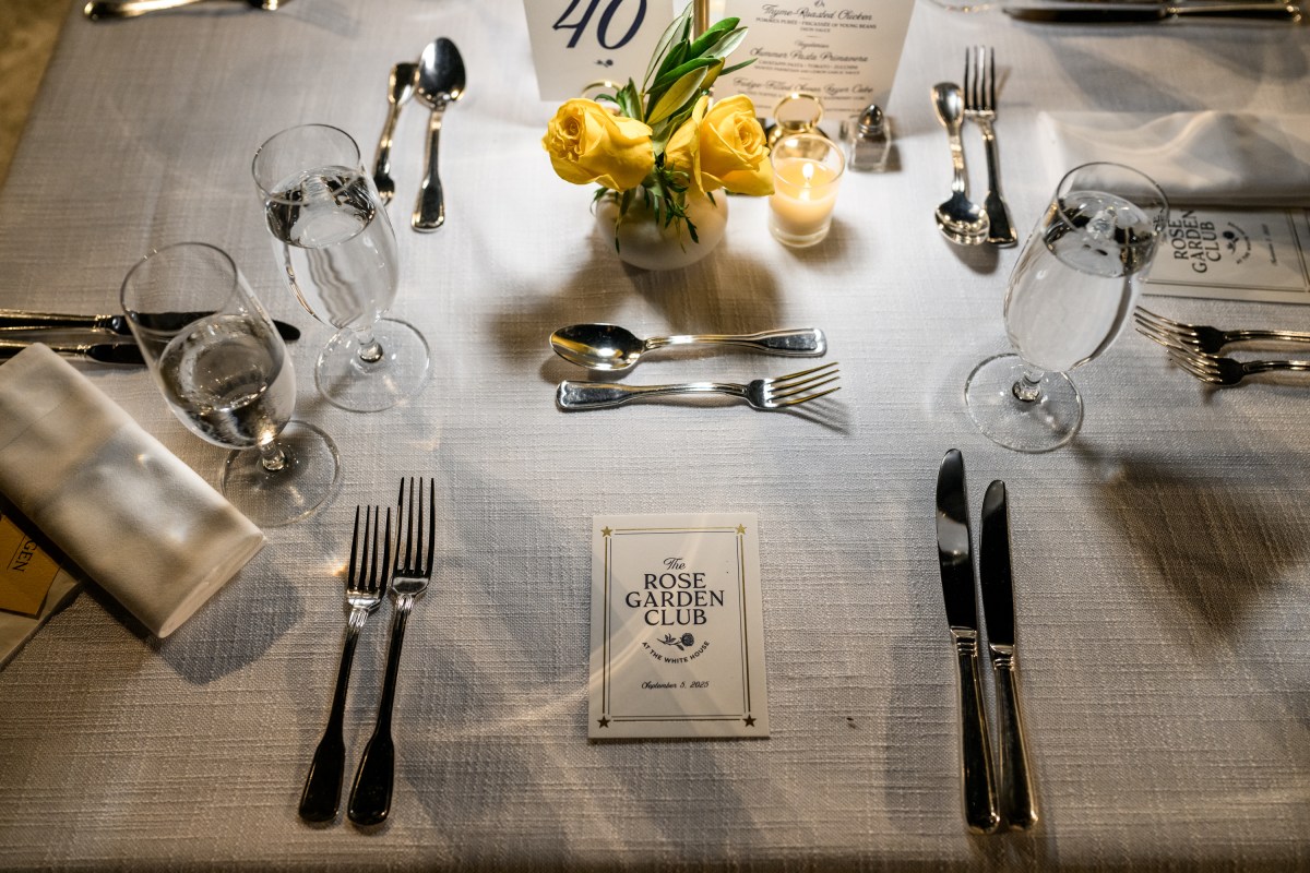 President Donald Trump hosts a dinner in the newly renovated White House Rose Garden, Friday, September 5, 2025. (Official White House Photo by Daniel Torok)