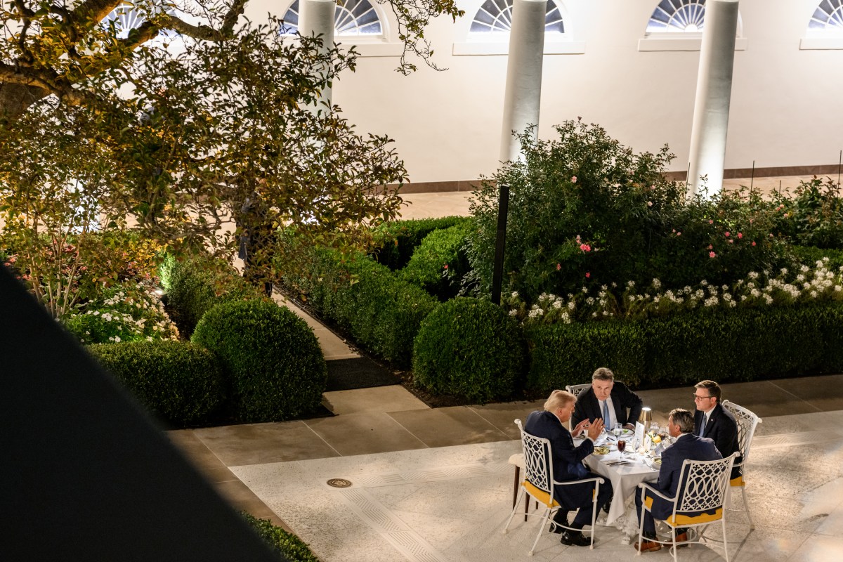 President Donald Trump hosts a dinner in the newly renovated White House Rose Garden, Friday, September 5, 2025. (Official White House Photo by Daniel Torok)