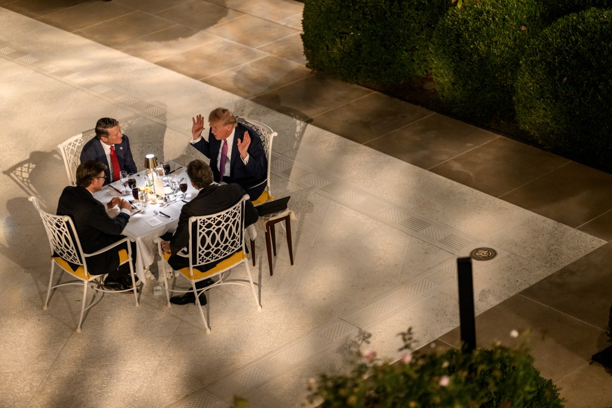 President Donald Trump hosts a dinner in the newly renovated White House Rose Garden, Friday, September 5, 2025. (Official White House Photo by Daniel Torok)