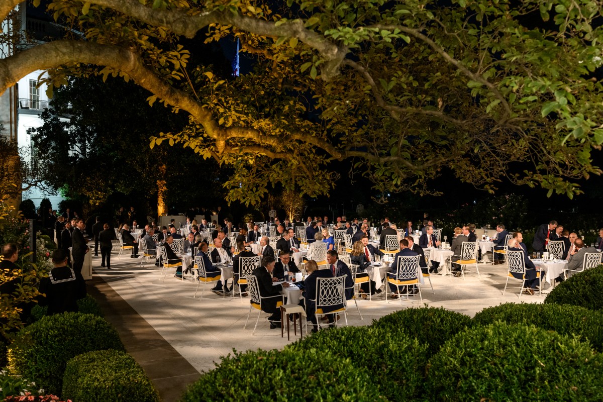 President Donald Trump hosts a dinner in the newly renovated White House Rose Garden, Friday, September 5, 2025. (Official White House Photo by Daniel Torok)