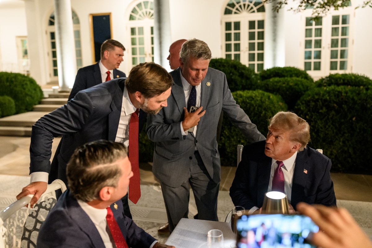 President Donald Trump hosts a dinner in the newly renovated White House Rose Garden, Friday, September 5, 2025. (Official White House Photo by Daniel Torok)