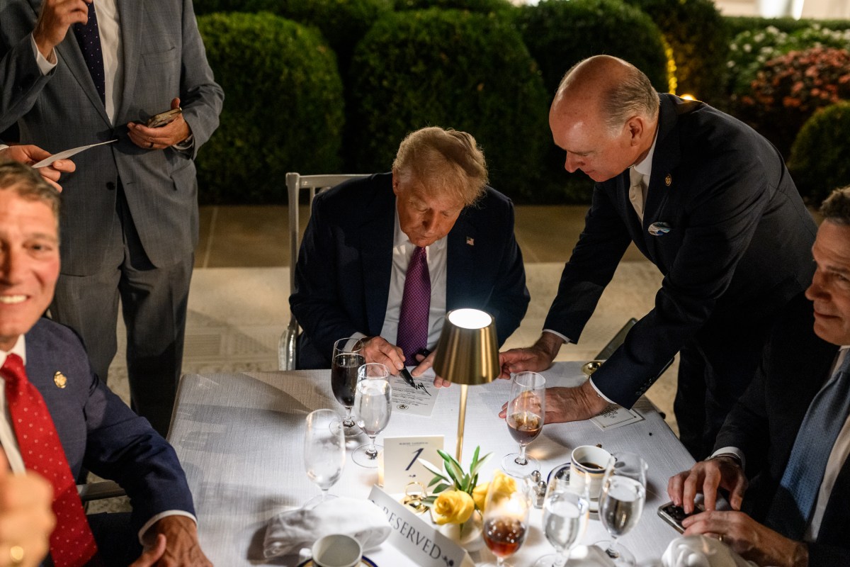 President Donald Trump hosts a dinner in the newly renovated White House Rose Garden, Friday, September 5, 2025. (Official White House Photo by Daniel Torok)