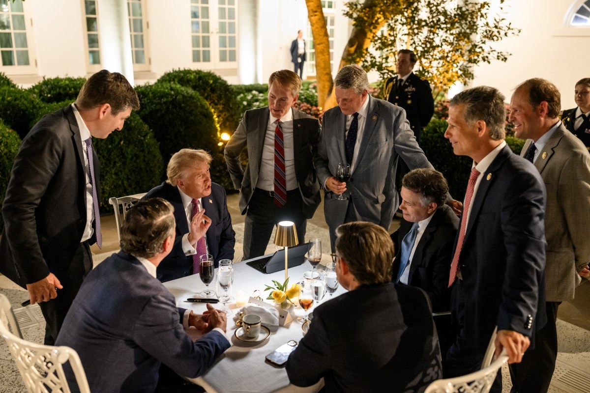President Donald Trump hosts a dinner in the newly renovated White House Rose Garden, Friday, September 5, 2025. (Official White House Photo by Daniel Torok)