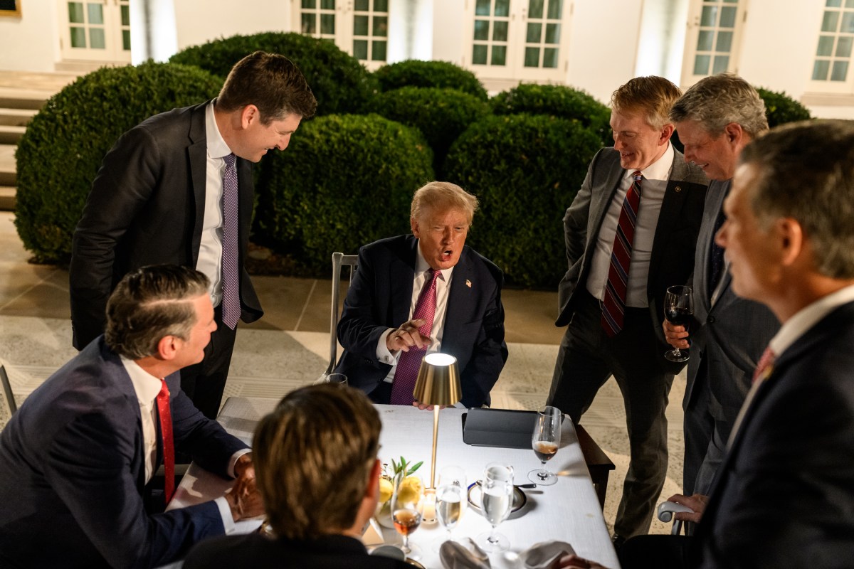 President Donald Trump hosts a dinner in the newly renovated White House Rose Garden, Friday, September 5, 2025. (Official White House Photo by Daniel Torok)