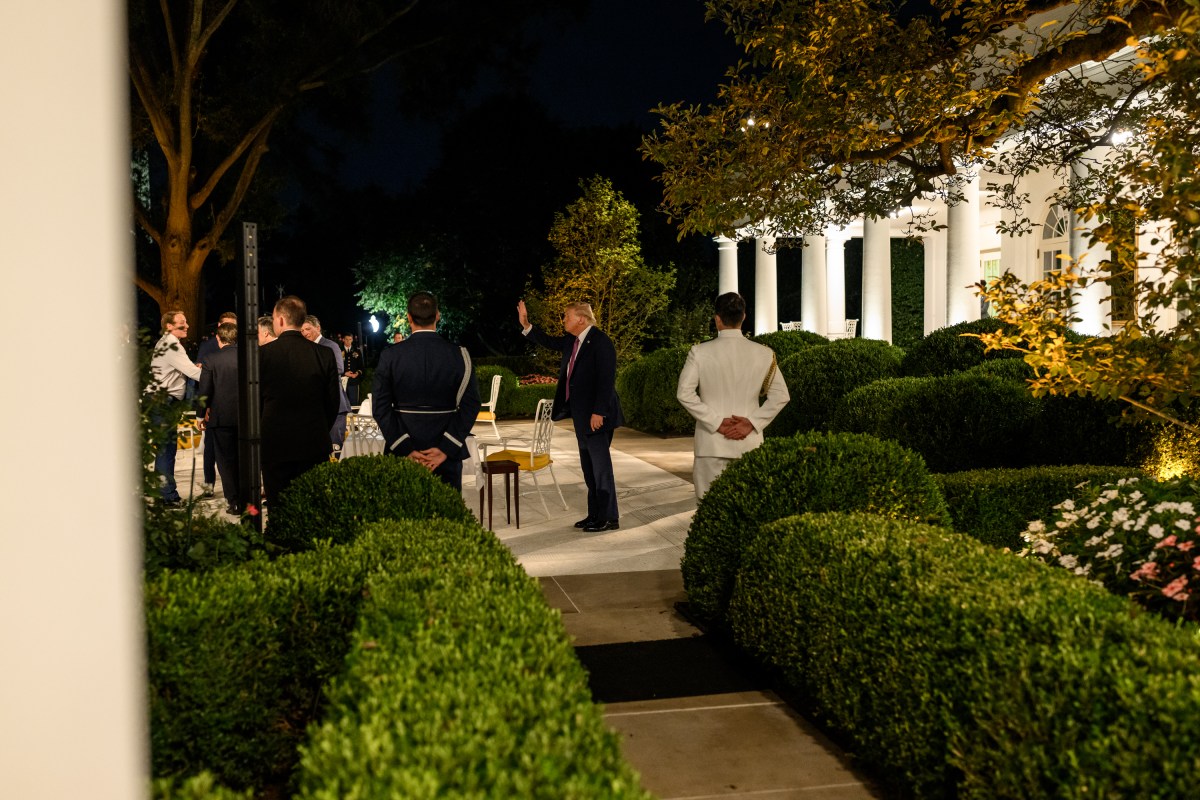 President Donald Trump hosts a dinner in the newly renovated White House Rose Garden, Friday, September 5, 2025. (Official White House Photo by Daniel Torok)