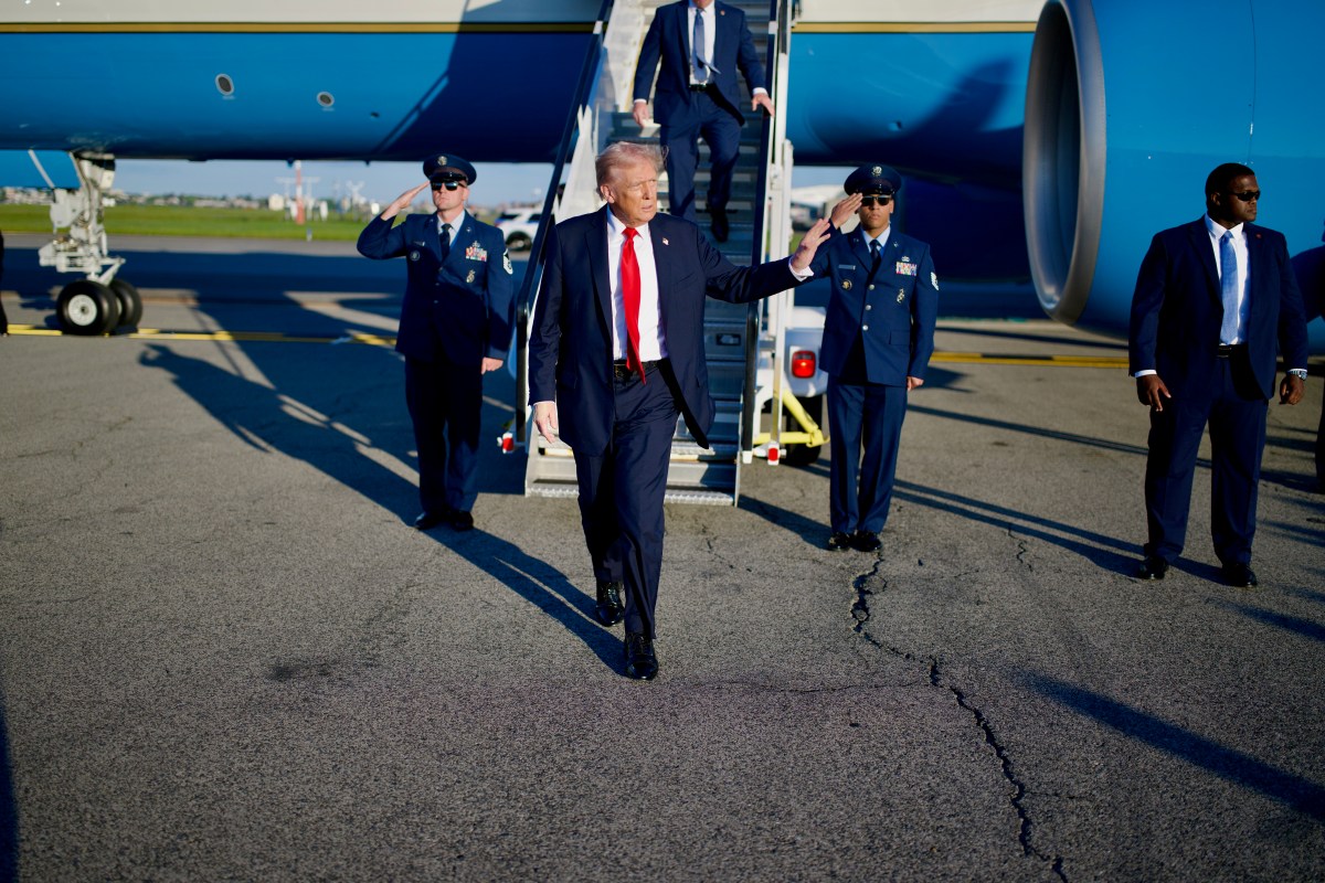 President Donald Trump disembarks Air Force One at LaGuardia Airport in East Elmhurst, Queens, New York on Thursday, September 11, 2025. (Official White House Photo by Daniel Torok)