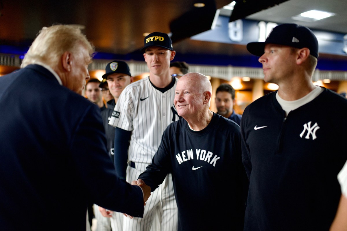 President Donald Trump greets players and coaches with the New York Yankees baseball team, Thursday, September 11, 2025, before a Yankees-Tigers game at Yankee Stadium in the Bronx, New York. (Official White House Photo by Daniel Torok)