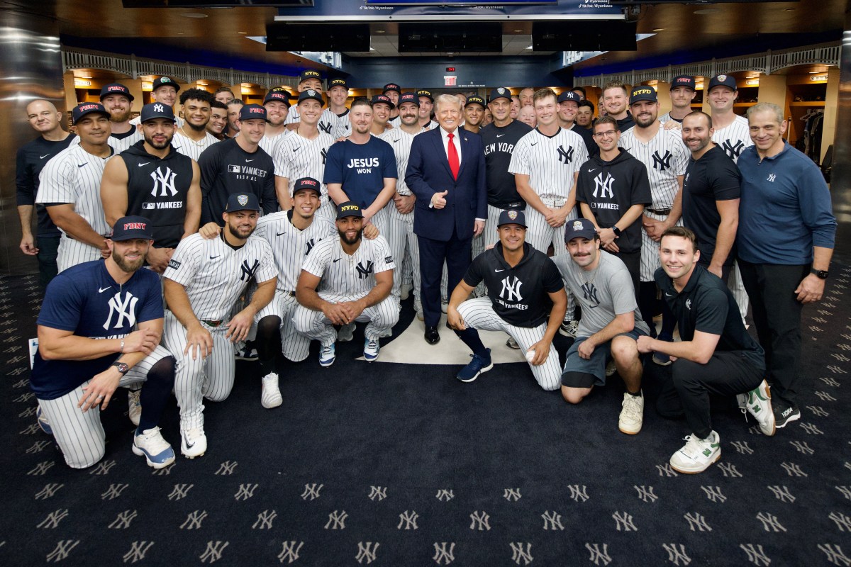 President Donald Trump greets players and coaches with the New York Yankees baseball team, Thursday, September 11, 2025, before a Yankees-Tigers game at Yankee Stadium in the Bronx, New York. (Official White House Photo by Daniel Torok)