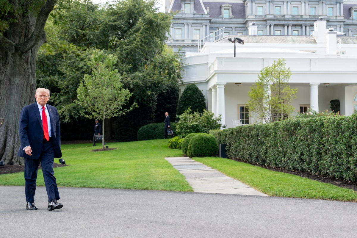 President Donald Trump boards Marine One on the South Lawn of the White House en route to Joint Base Andrews, Maryland on Thursday, September 11, 2025, for a trip to New York. (Official White House Photo by Emily J. Higgins.)