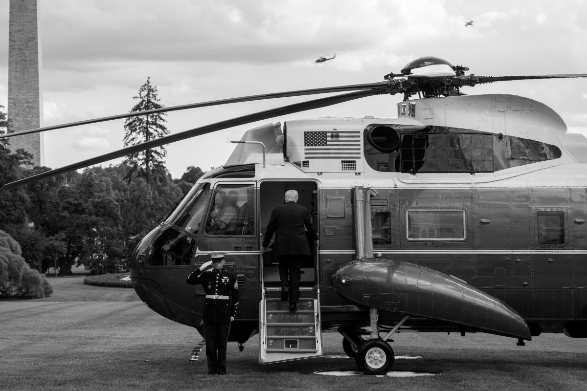President Donald Trump boards Marine One on the South Lawn of the White House en route to Joint Base Andrews, Maryland on Thursday, September 11, 2025, for a trip to New York. (Official White House Photo by Emily J. Higgins.)