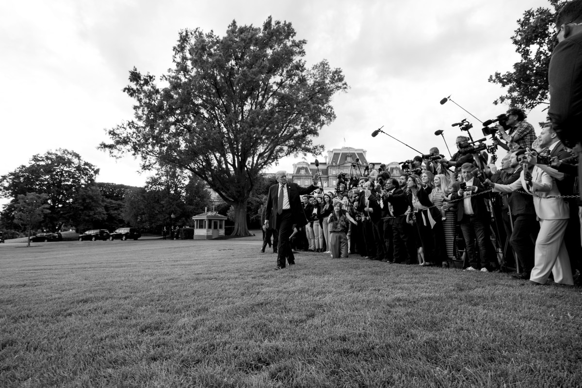 President Donald Trump boards Marine One on the South Lawn of the White House en route to Joint Base Andrews, Maryland on Thursday, September 11, 2025, for a trip to New York. (Official White House Photo by Patrick Ruddy)