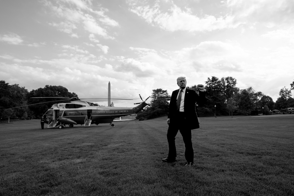 President Donald Trump boards Marine One on the South Lawn of the White House en route to Joint Base Andrews, Maryland on Thursday, September 11, 2025, for a trip to New York. (Official White House Photo by Patrick Ruddy)