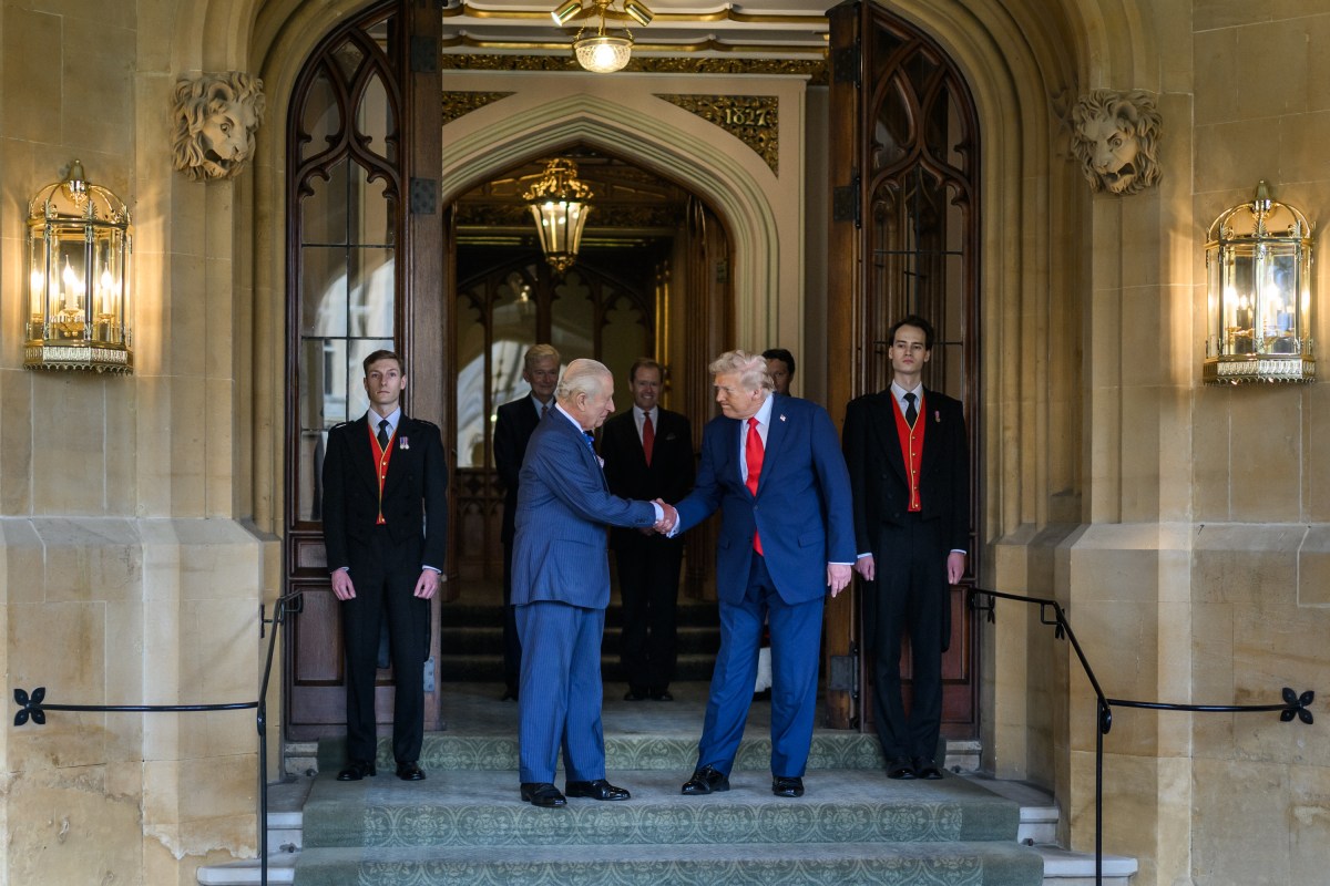 President Donald Trump and First Lady Melania Trump bid their farewells to King Charles III and Queen Camilla at Windsor Castle, Thursday, September 18, 2025, in Windsor, England. (Official White House Photo by Daniel Torok)