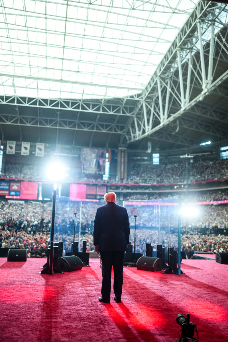 President Donald Trump takes the stage to delivers remarks at the Memorial Service for Charlie Kirk at State Farm Stadium in Glendale, Arizona, Sunday, September 21, 2025. (Official White House Photo by Daniel Torok)