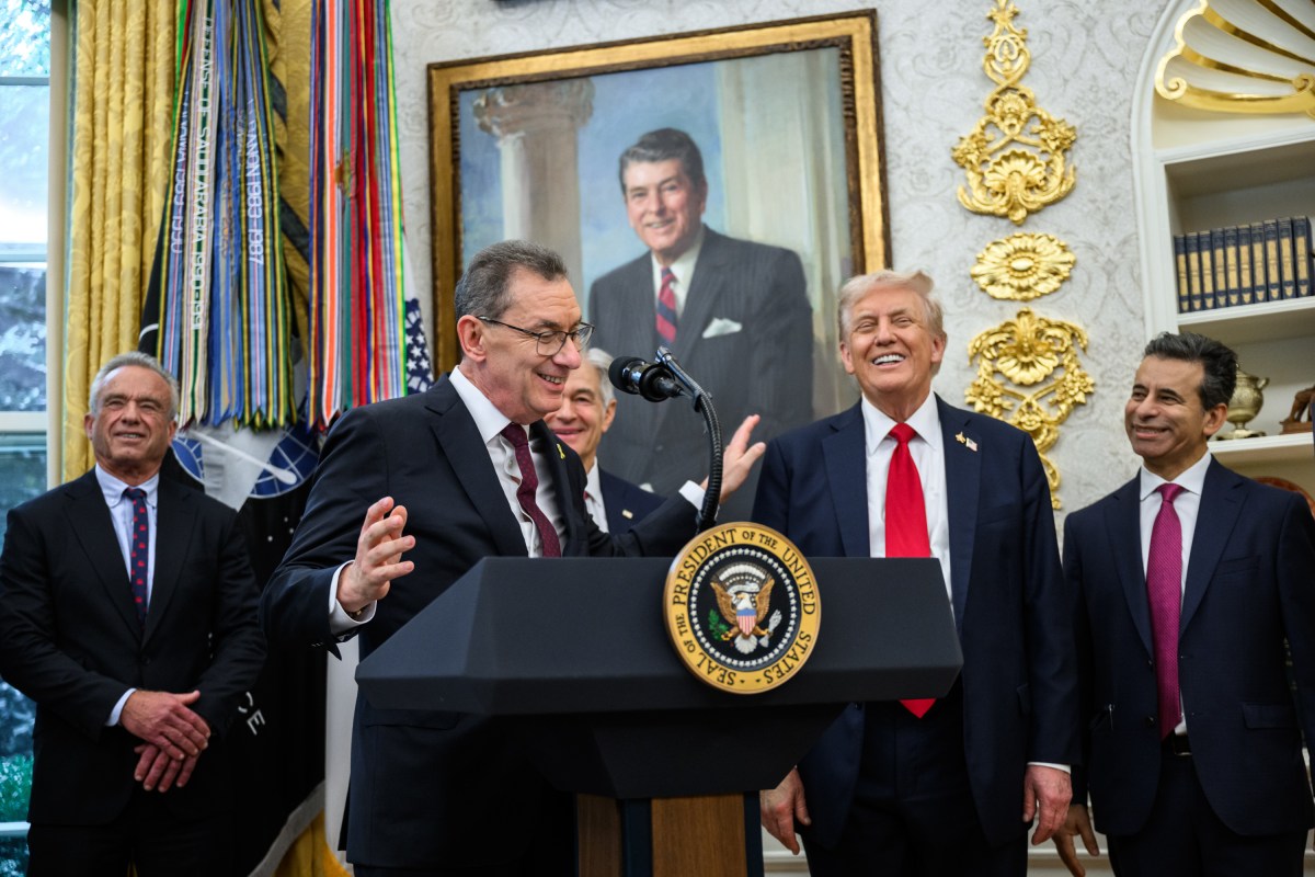 Pfizer CEO Albert Bourla delivers remarks after President Donald Trump made an announcement on drug pricing, Tuesday, September 30, 2025, in the Oval Office. (Official White House Photo by Joyce N. Boghosian)