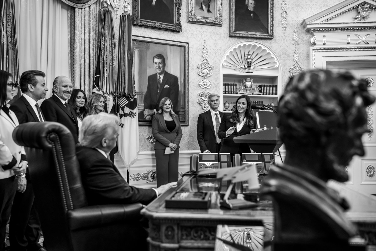 President Donald Trump delivers remarks regarding access to fertility drugs alongside HHS Secretary Robert F. Kennedy, Jr., Secretary of Commerce Howard Lutnick, CMMS Administrator Dr. Mehmet Oz, Secretary of Labor Lori Chavez-DeRemer Rep. Katie Britt (R-AL) and guests, Thursday, October 16, 2025, in the Oval Office.(Official White House Photo by Molly Riley)