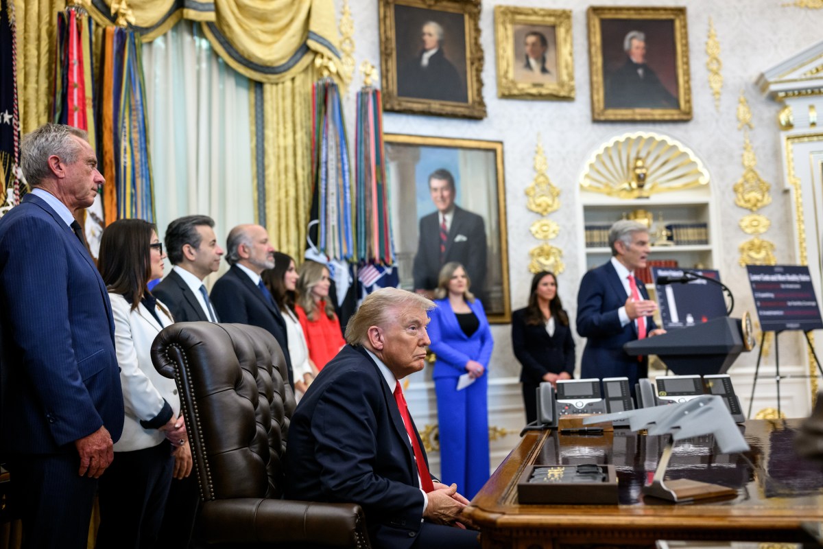 President Donald Trump delivers remarks regarding access to fertility drugs alongside HHS Secretary Robert F. Kennedy, Jr., Secretary of Commerce Howard Lutnick, CMMS Administrator Dr. Mehmet Oz, Secretary of Labor Lori Chavez-DeRemer Rep. Katie Britt (R-AL) and guests, Thursday, October 16, 2025, in the Oval Office.(Official White House Photo by Molly Riley)