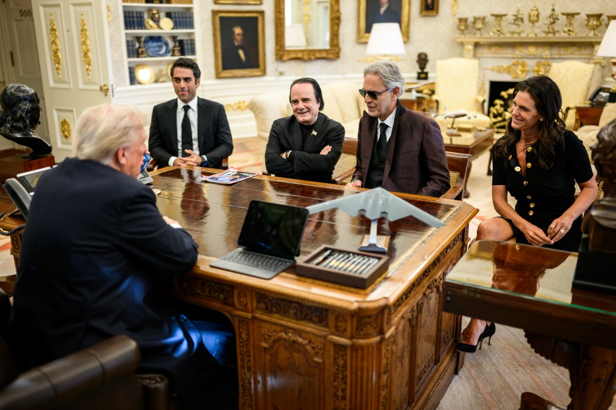 President Donald Trump meets with Andrea Bocelli in the Oval Office, Friday, October 17, 2025. (Official White House Photo by Daniel Torok)