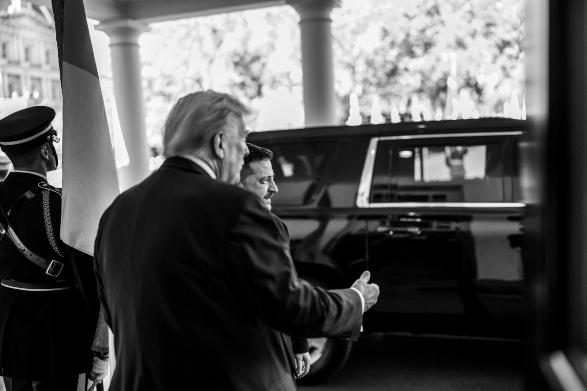 President Donald Trump greets Ukrainian President Volodymyr Zelenskyy at the West Wing Lobby entrance of the White House, Friday, October 17, 2025. (Official White House Photo by Daniel Torok)
