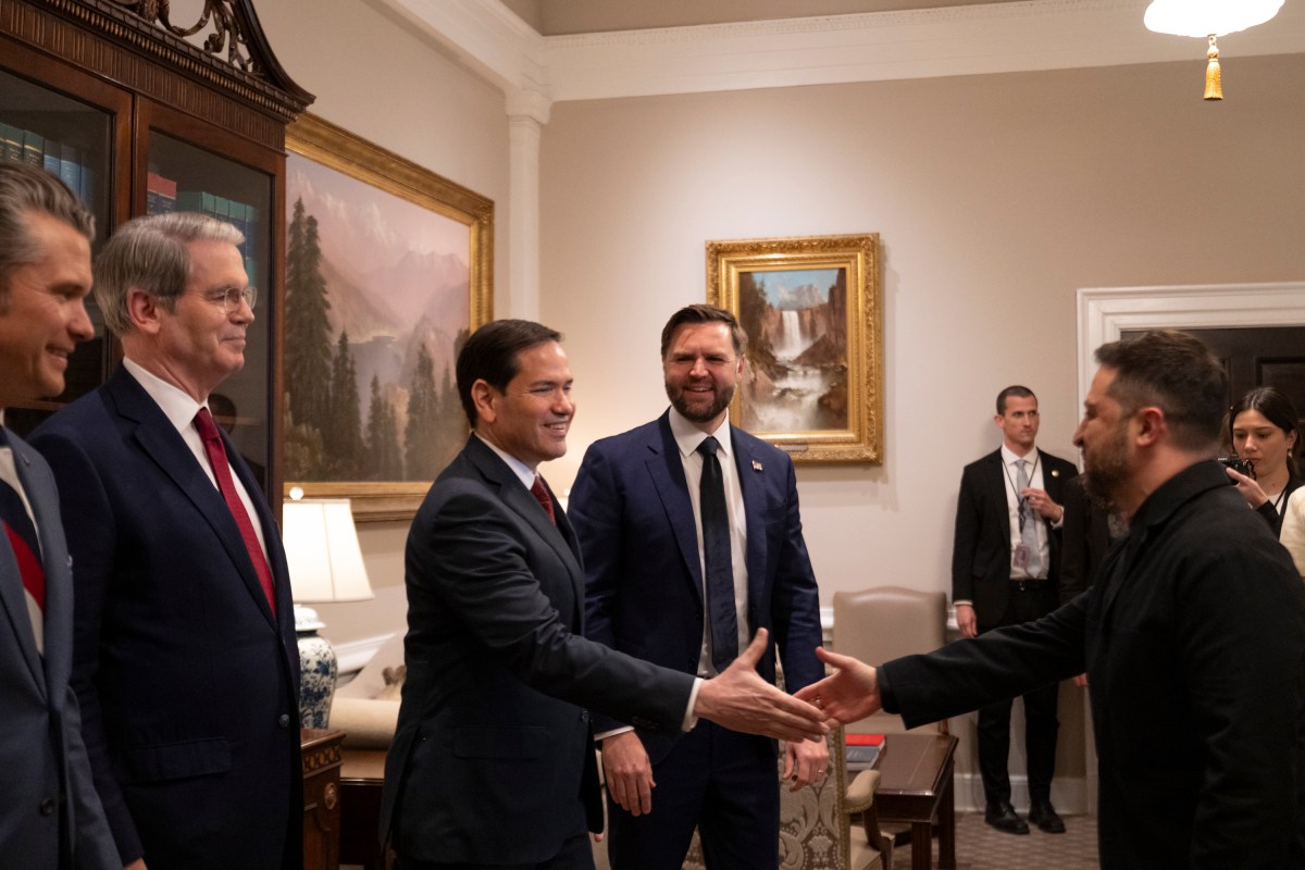 Ukrainian President Volodymyr Zelenskyy greets Vice President JD Vance and members of the U.S. delegation in the West Wing Lobby of the White House, Friday, October 17, 2025, before a bilateral meeting with President Donald Trump. (Official White House Photo by Molly Riley)