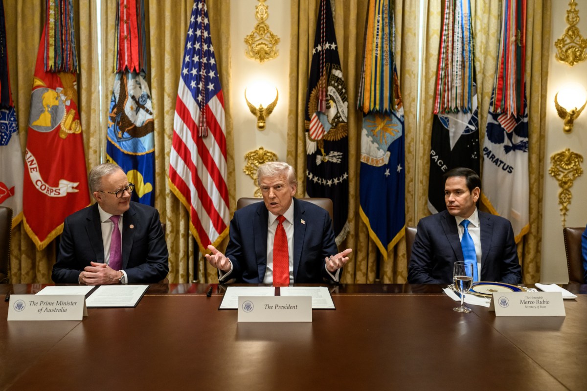 President Donald Trump hosts a bilateral meeting with Australian Prime Minister Anthony Albanese in the Cabinet Room, Monday, October 20, 2025. (Official White House Photo by Daniel Torok)